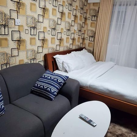 Lovely & Cozy Compact Studio Near Airport With Rooftop View Daire Nairobi Dış mekan fotoğraf
