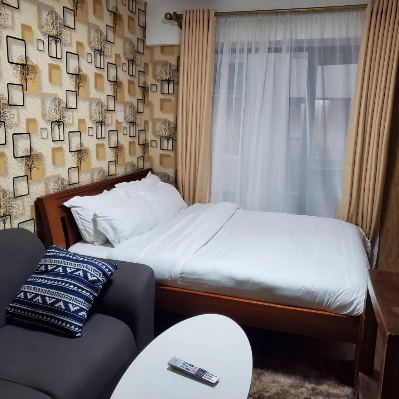 Lovely & Cozy Compact Studio Near Airport With Rooftop View Daire Nairobi Dış mekan fotoğraf