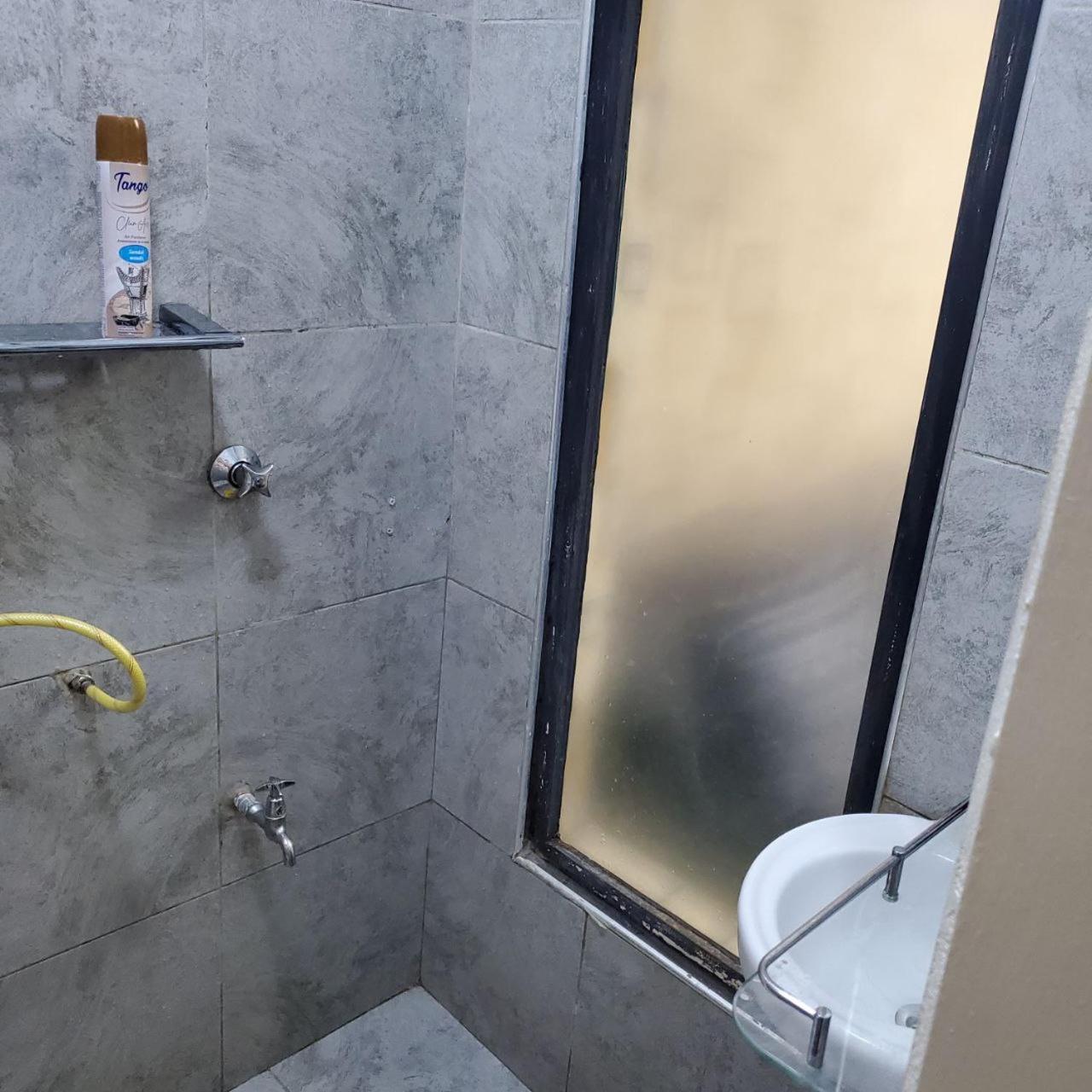Lovely & Cozy Compact Studio Near Airport With Rooftop View Daire Nairobi Dış mekan fotoğraf