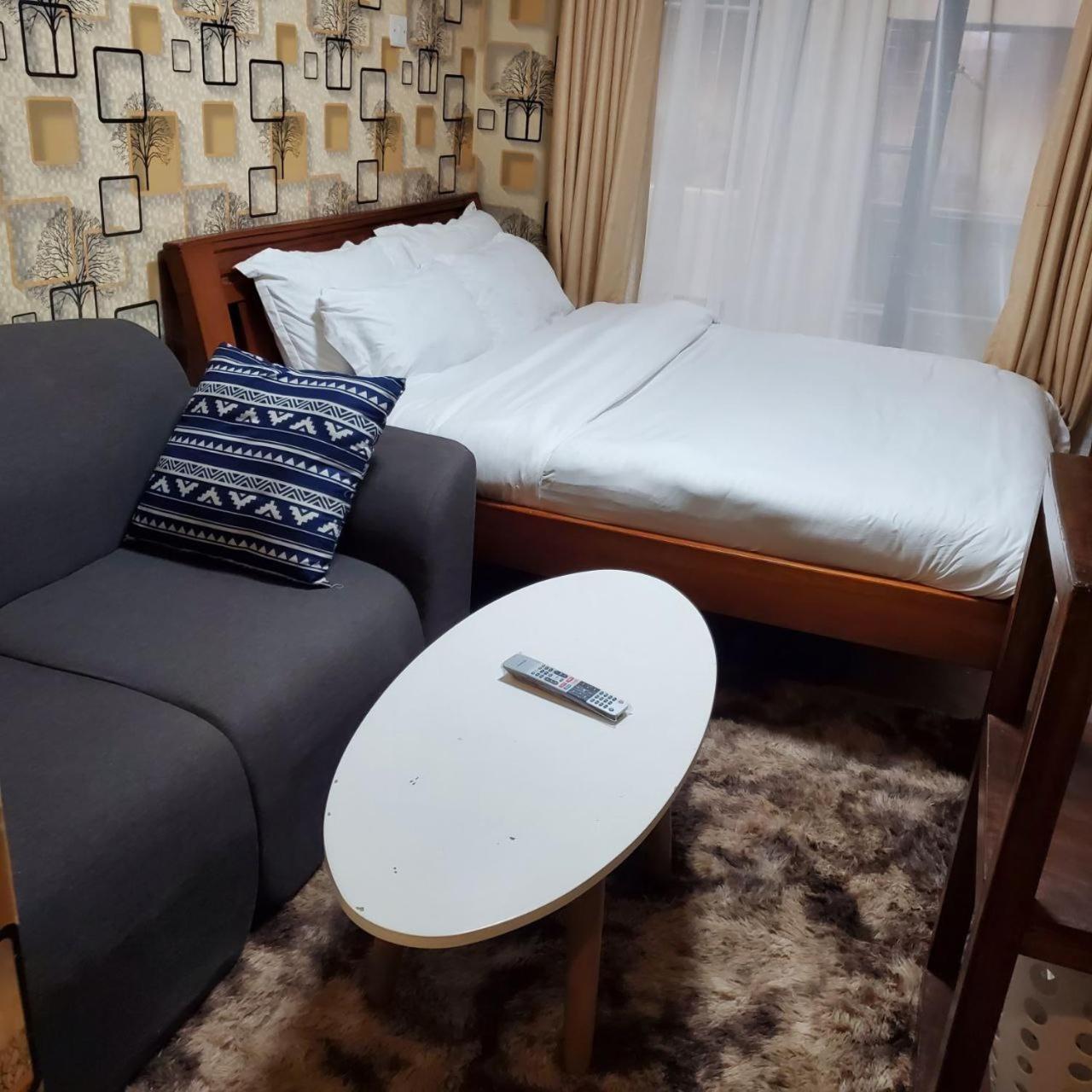 Lovely & Cozy Compact Studio Near Airport With Rooftop View Daire Nairobi Dış mekan fotoğraf
