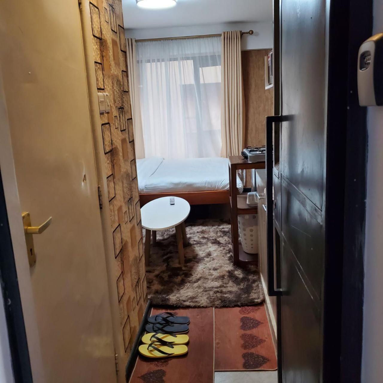 Lovely & Cozy Compact Studio Near Airport With Rooftop View Daire Nairobi Dış mekan fotoğraf