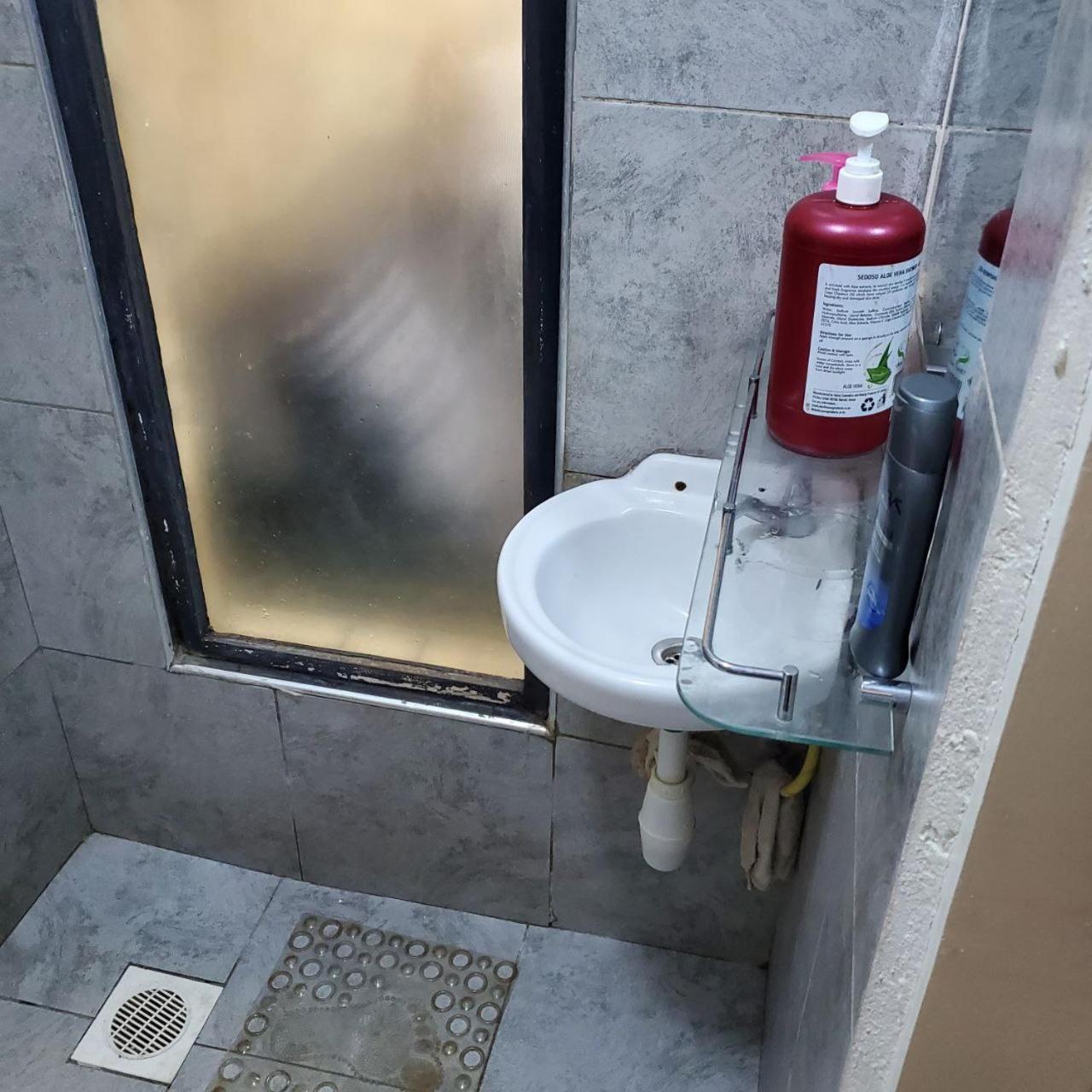 Lovely & Cozy Compact Studio Near Airport With Rooftop View Daire Nairobi Dış mekan fotoğraf