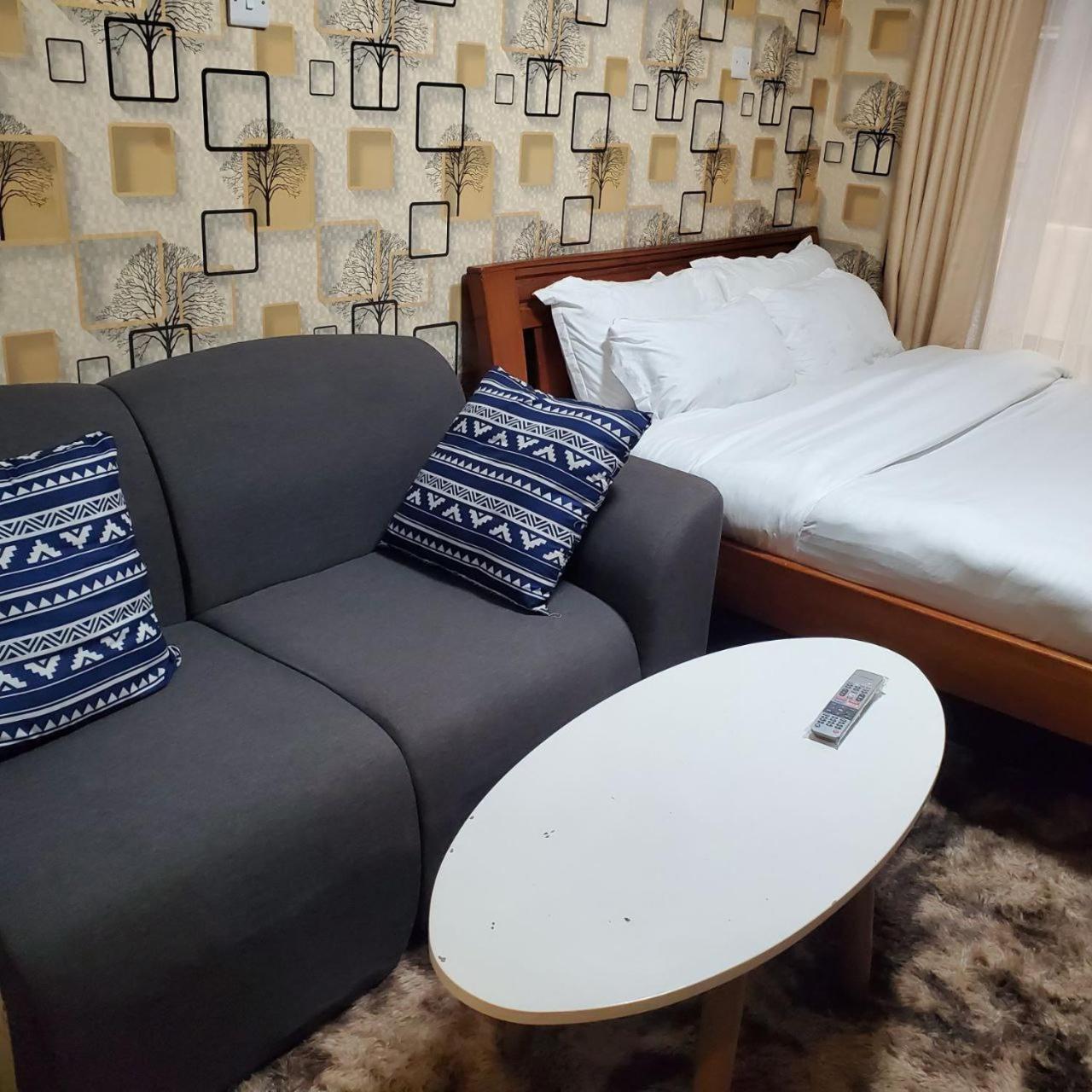 Lovely & Cozy Compact Studio Near Airport With Rooftop View Daire Nairobi Dış mekan fotoğraf